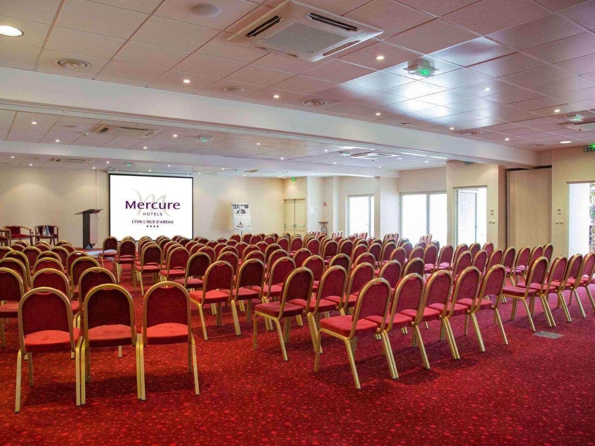 Mercure Lyon Est Villefontaine Εξωτερικό φωτογραφία