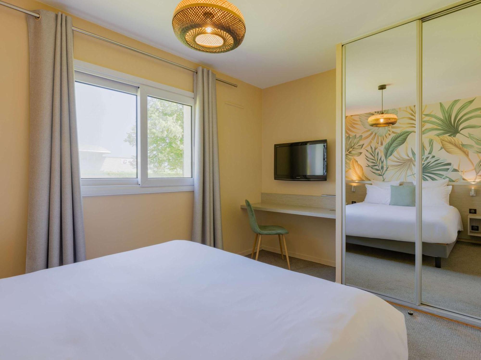 Mercure Lyon Est Villefontaine Εξωτερικό φωτογραφία