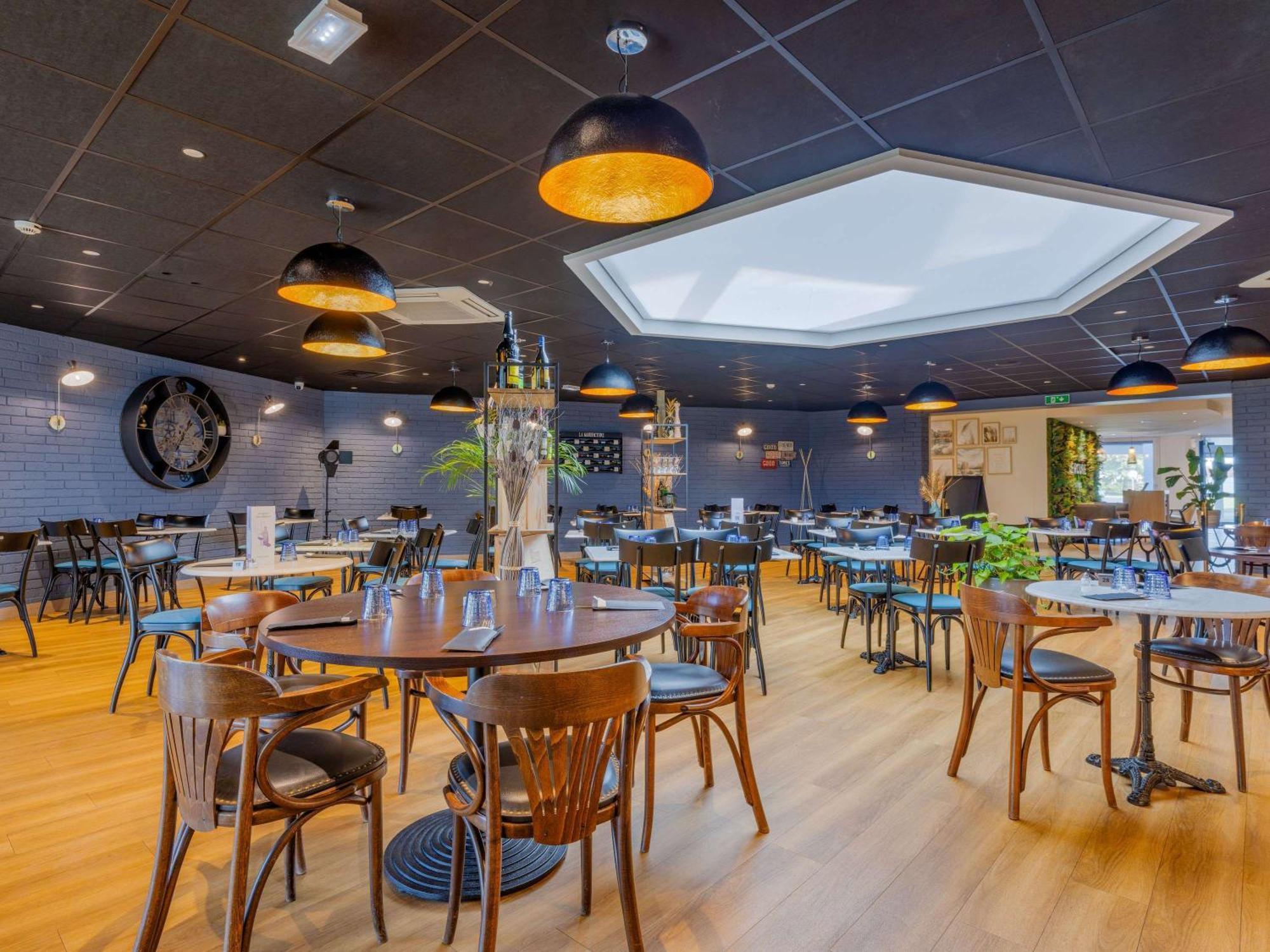 Mercure Lyon Est Villefontaine Εξωτερικό φωτογραφία
