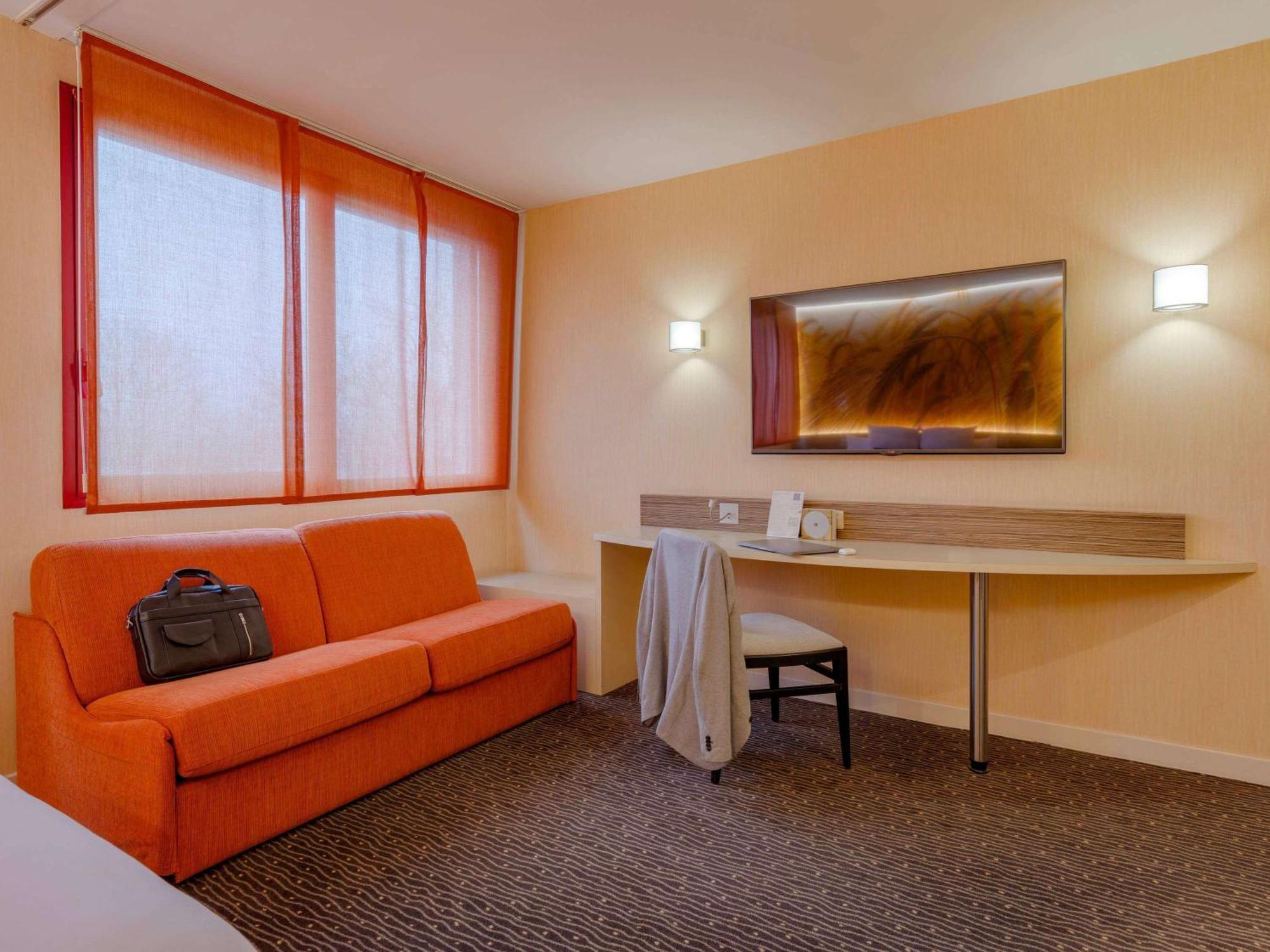 Mercure Lyon Est Villefontaine Εξωτερικό φωτογραφία