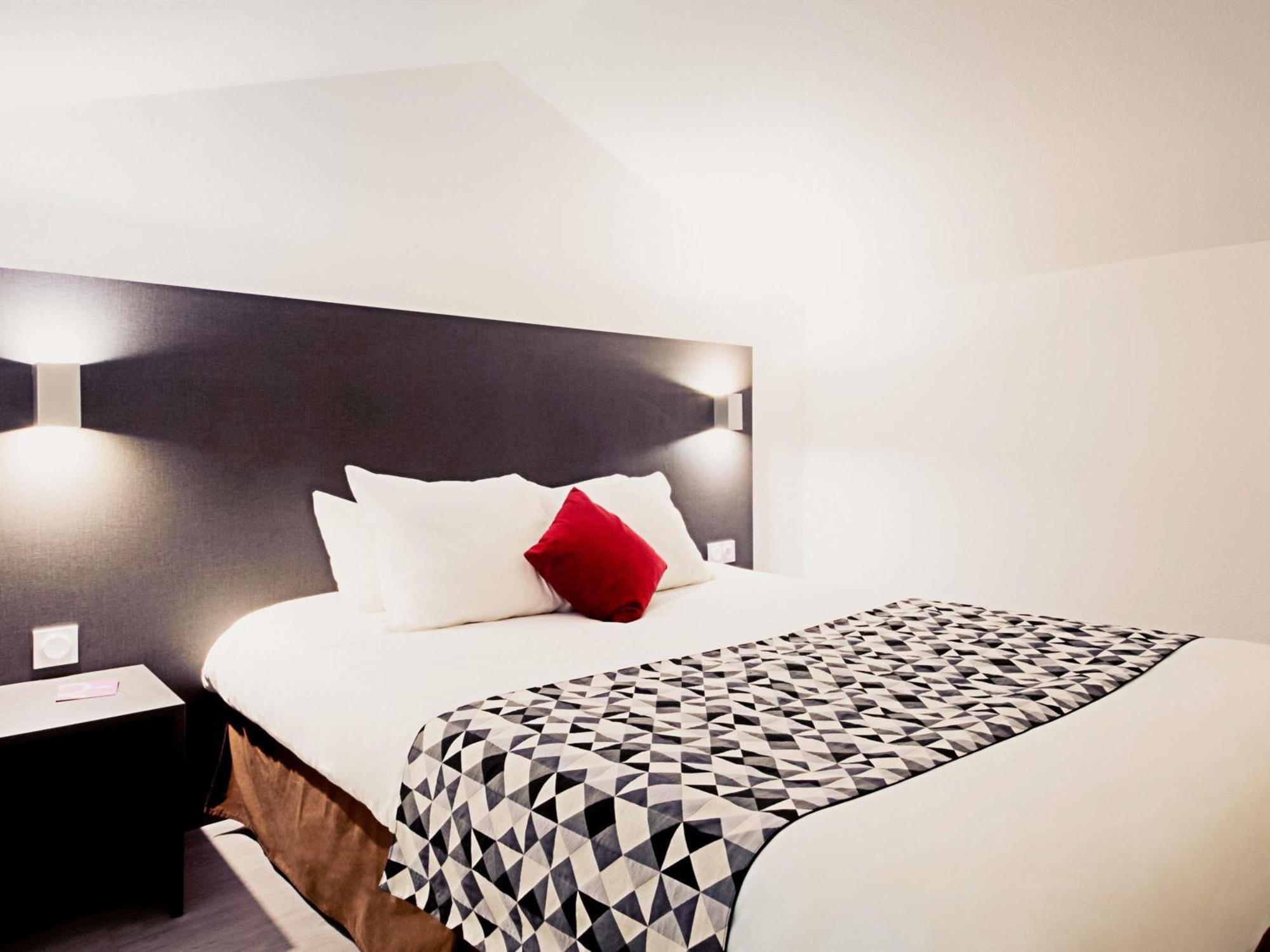 Mercure Lyon Est Villefontaine Εξωτερικό φωτογραφία